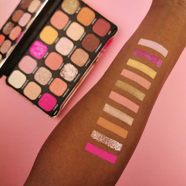 Makeup Revolution Forever Flawless Affinity Eyeshadow Palette Makeup Revolution Forever Flawless Affinity Eyeshadow Palette