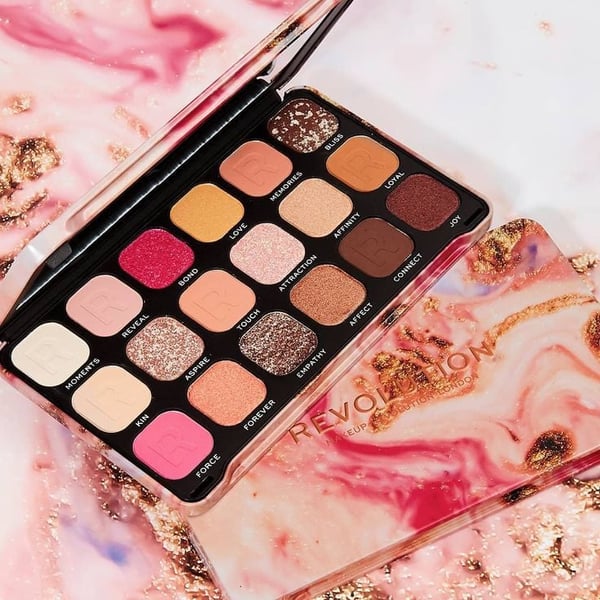 Makeup Revolution Forever Flawless Affinity Eyeshadow Palette Makeup Revolution Forever Flawless Affinity Eyeshadow Palette