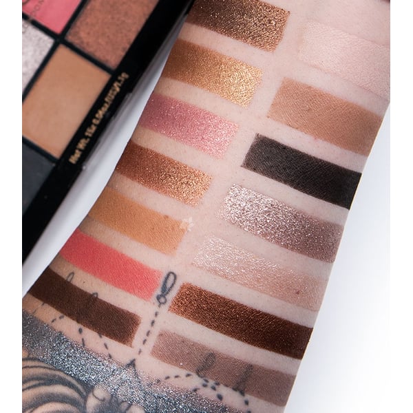 Makeup Revolution Reloaded Hypnotic Eyeshadow Palette Makeup Revolution Reloaded Hypnotic Eyeshadow Palette