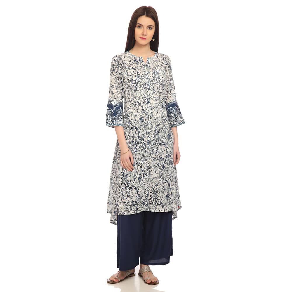 طقم ملابس نسائي بيبا