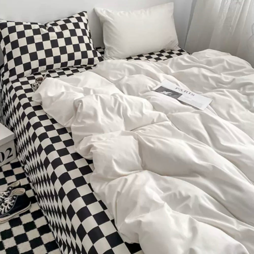 Luna Home Queen/double Size 6 Pieces Bedding Set Without Filler, Plain White And Black Checkered Design