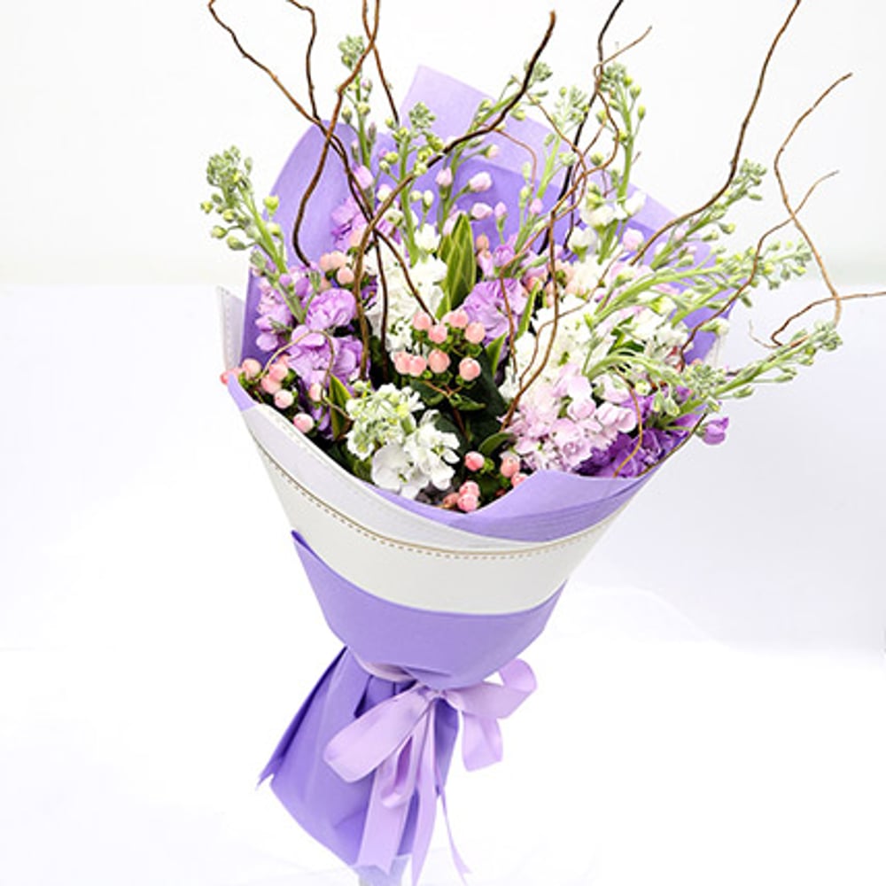 Hypericum & Lavender Mixed Bouquet