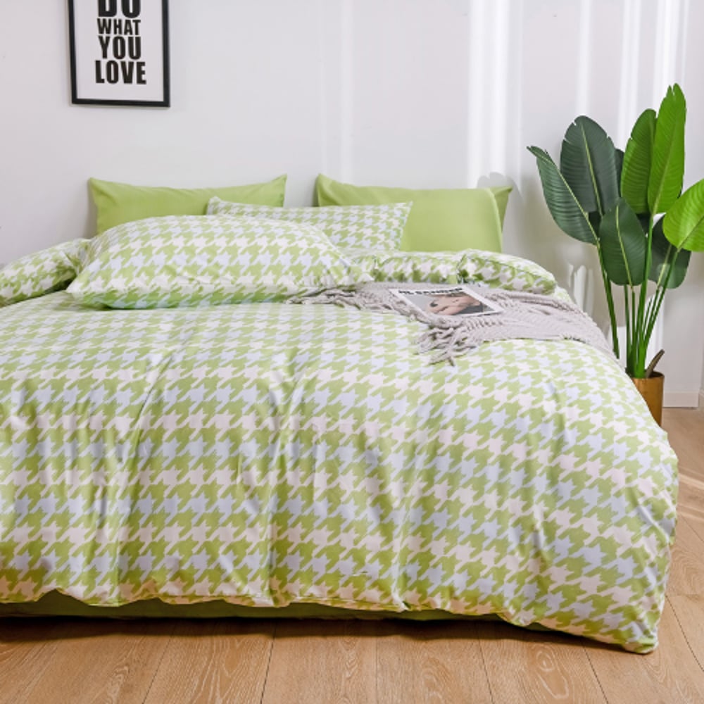Luna Home Single Size 4 Pieces Bedding Set Without Filler, Checkered Design Green Color Luna Home Single Size 4 Pieces Bedding Set Without Filler, Checkered Design Green Color