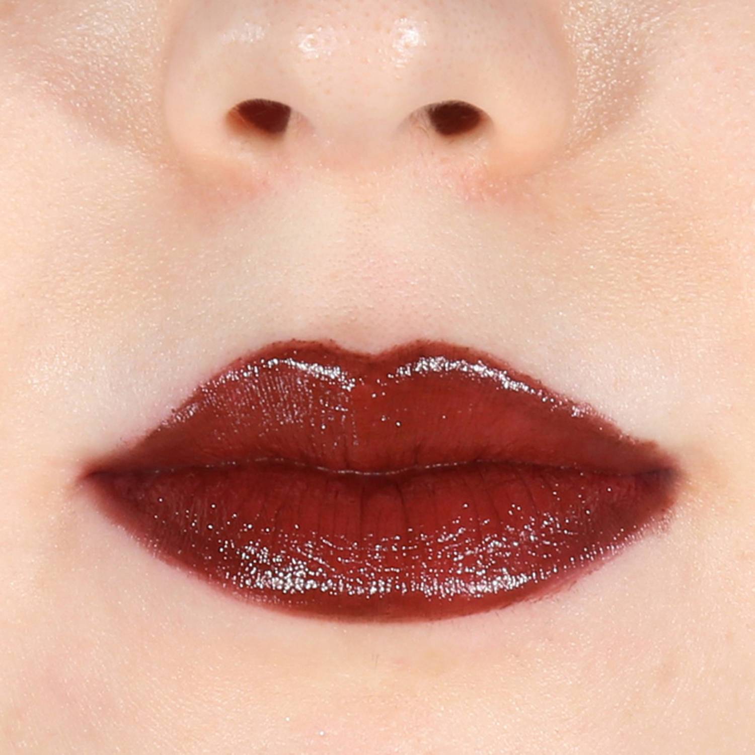 L'Oreal Paris Color Riche Lipstick 703 Oud Obsession L'Oreal Paris Color Riche Lipstick 703 Oud Obsession