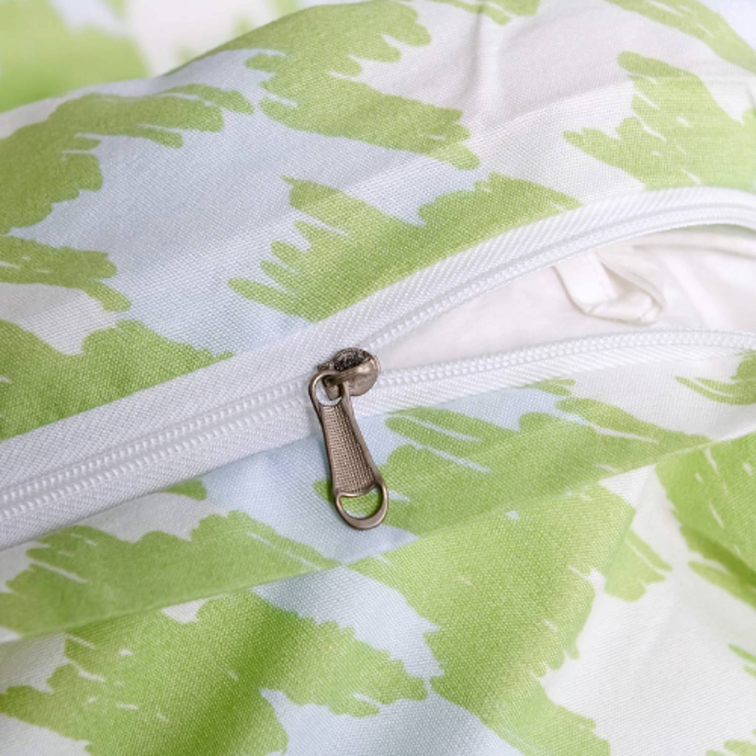 Luna Home King Size 6 Pieces Bedding Set Without Filler, Checkered Design Green Color Luna Home King Size 6 Pieces Bedding Set Without Filler, Checkered Design Green Color