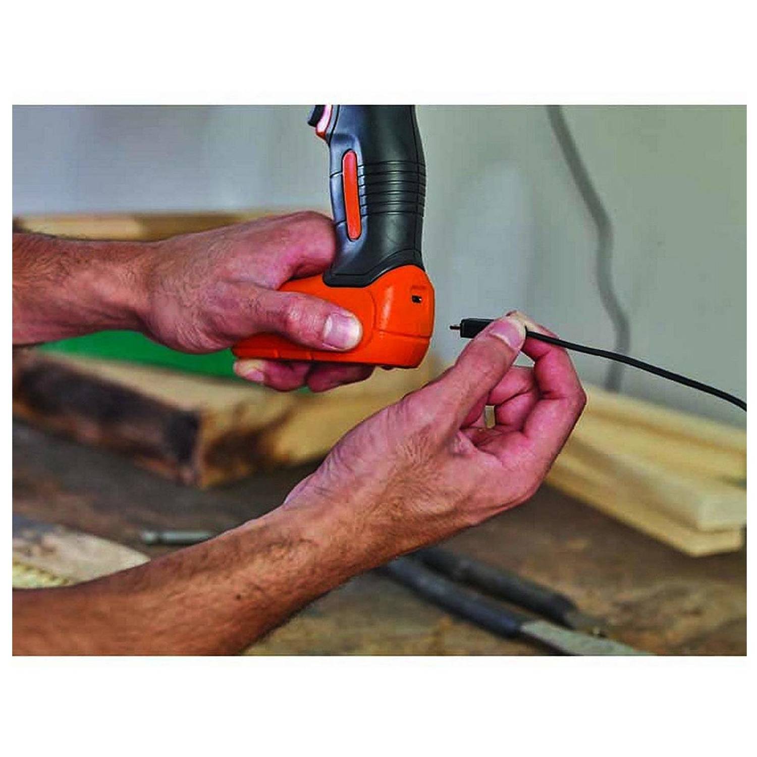 Black and Decker BDCD8B5 Compact Cordless Drill Black and Decker BDCD8B5 Compact Cordless Drill