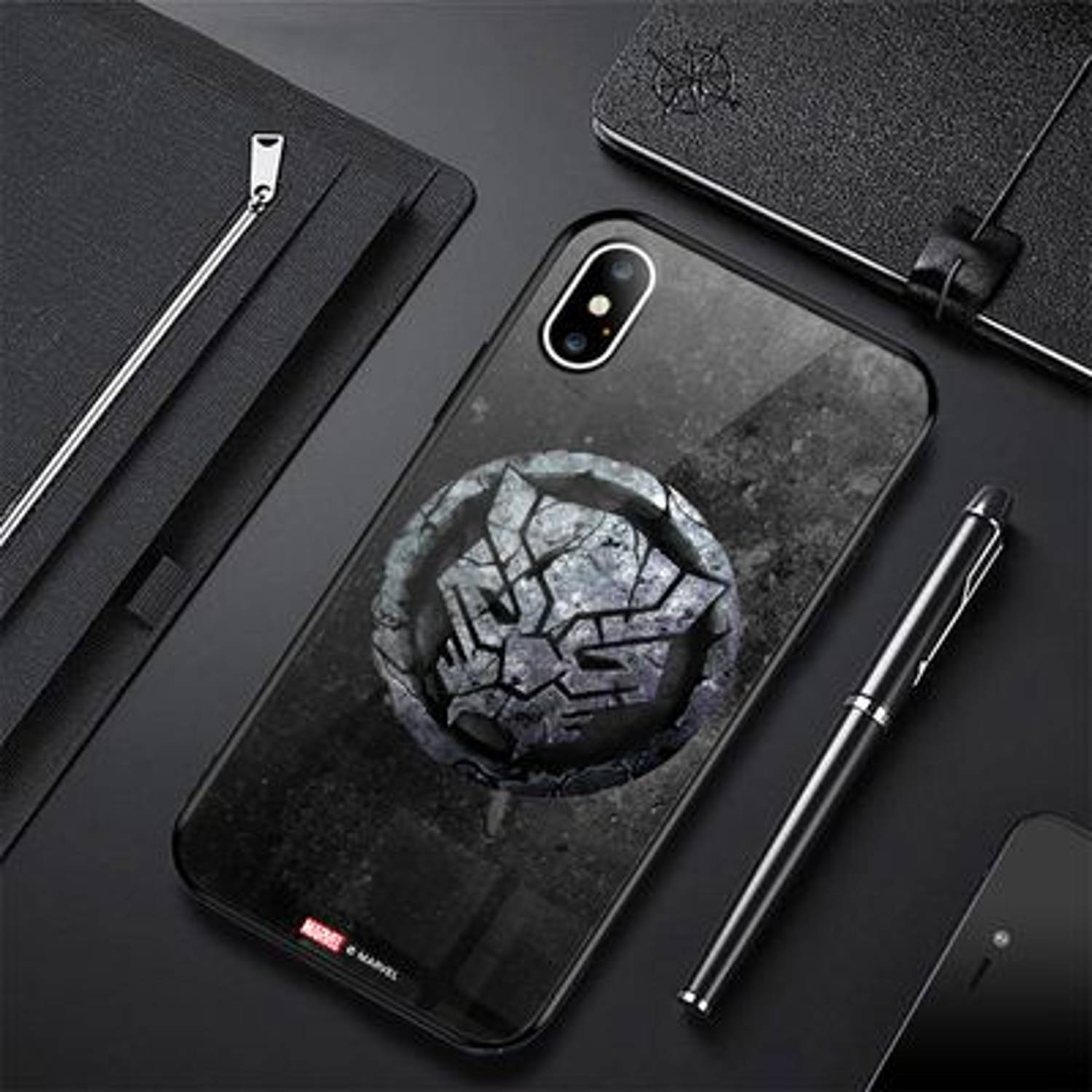 Marvel Black Panther Symbol iPhone XS Cover Marvel Black Panther Symbol iPhone XS Cover