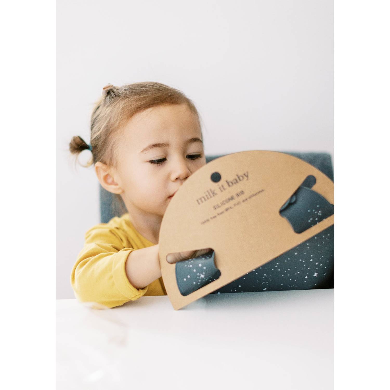 Milk It Baby Printed Bib Galaxy Grey, MI-SBGG009 100% Food Grade Silicone Bib Milk It Baby Printed Bib Galaxy Grey, MI-SBGG009 100% Food Grade Silicone Bib