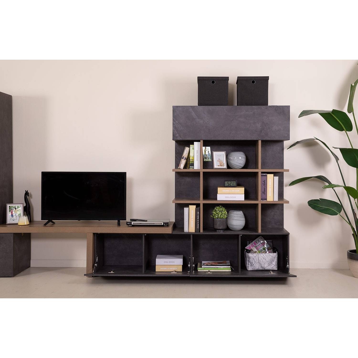 Pan Emirates Repton Entertainment Unit Pan Emirates Repton Entertainment Unit