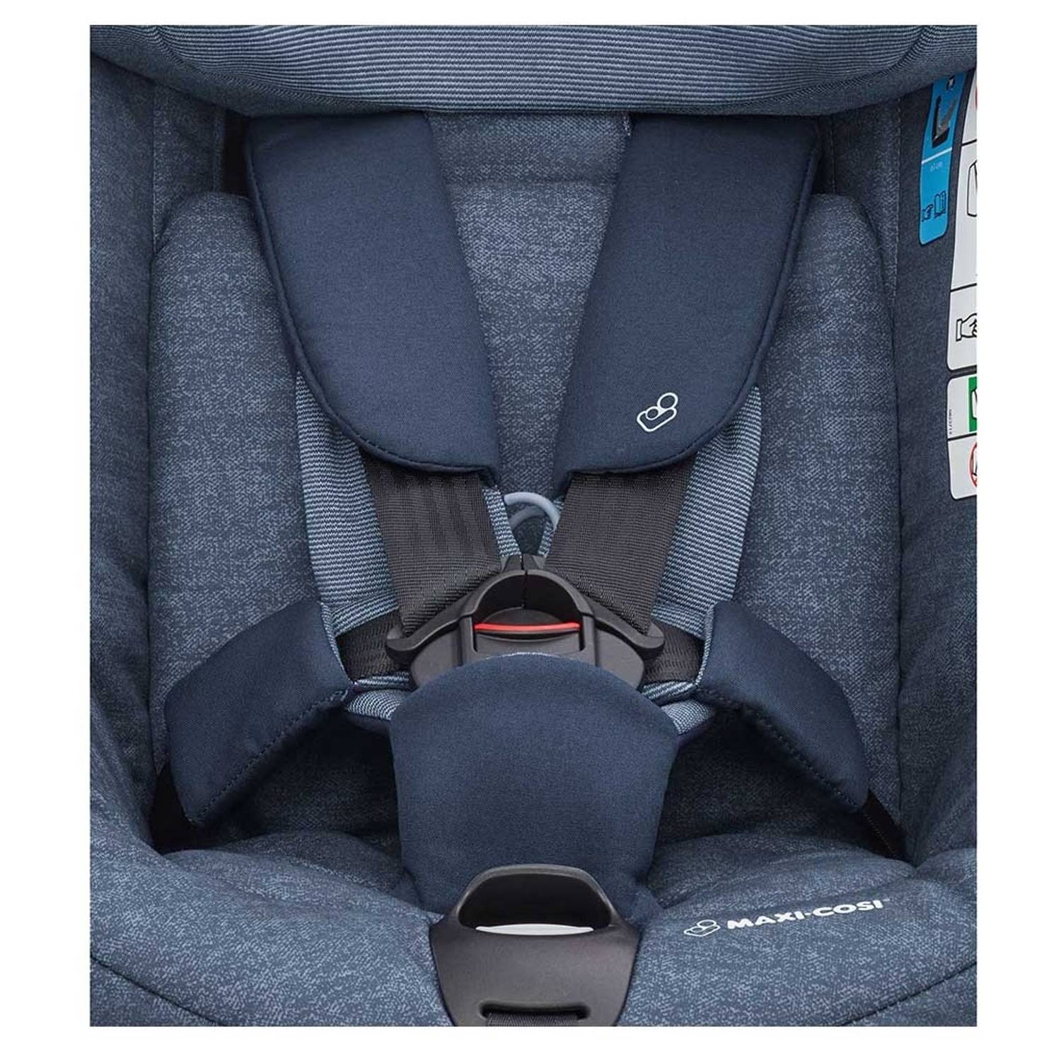 Maxi Cosi Axissfix Plus Car Seat Nomad Blue Maxi Cosi Axissfix Plus Car Seat Nomad Blue