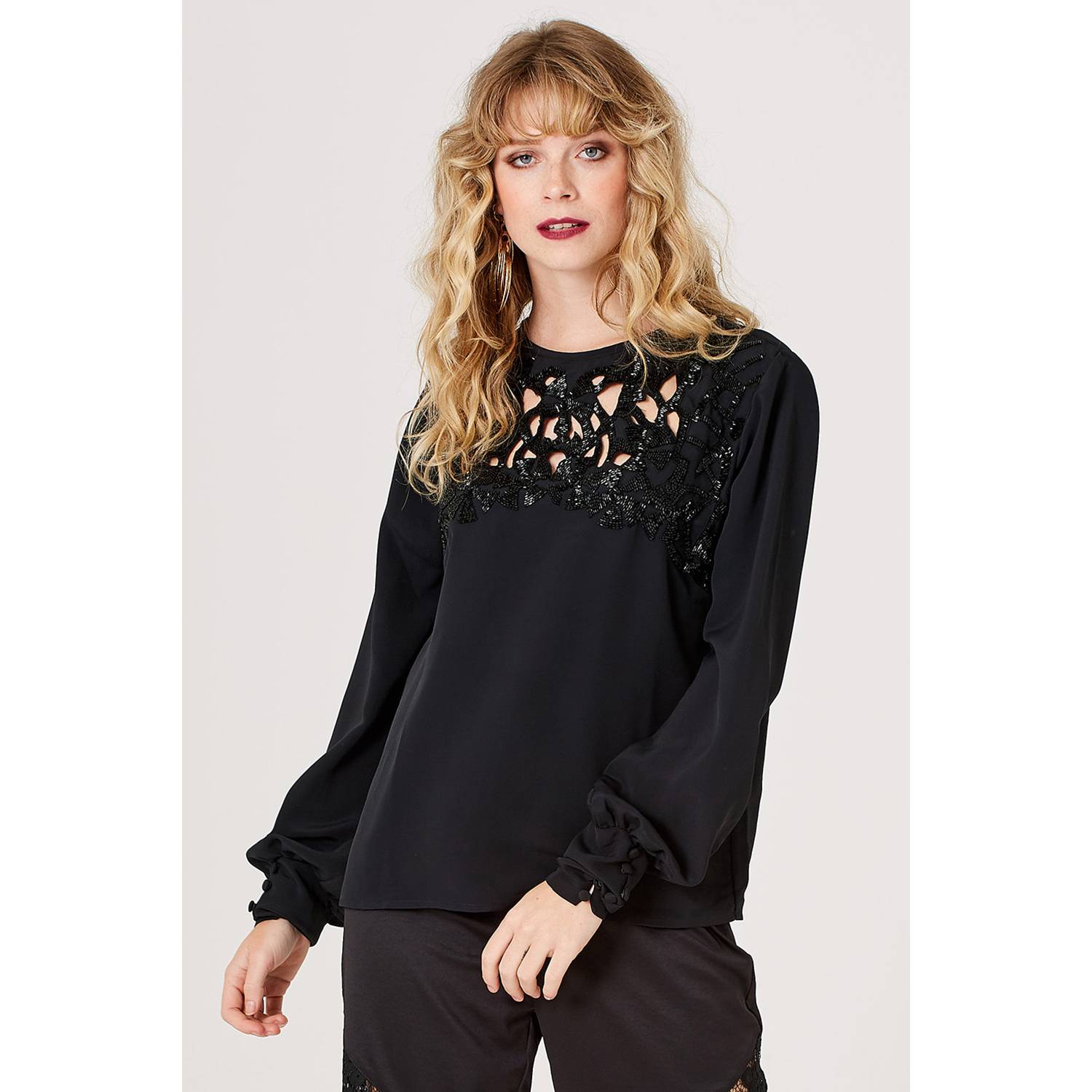 ELVI Black Ines Cutwork Jet Beaded Top Size 20 ELVI Black Ines Cutwork Jet Beaded Top Size 20