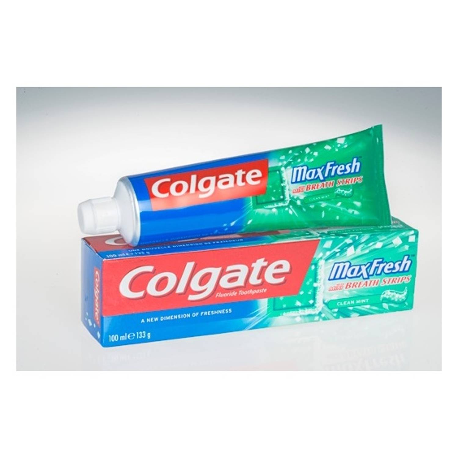 Colgate Max Fresh Clean Mint Toothpaste 100ml Colgate Max Fresh Clean Mint Toothpaste 100ml