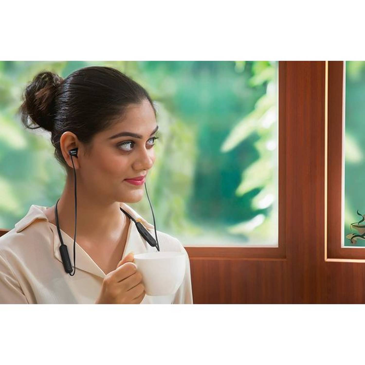 Sony WHCH510B Wireless Over Ear Headphones Black + WIC200 Wireless In Ear Headphones Black Sony WHCH510B Wireless Over Ear Headphones Black + WIC200 Wireless In Ear Headphones Black