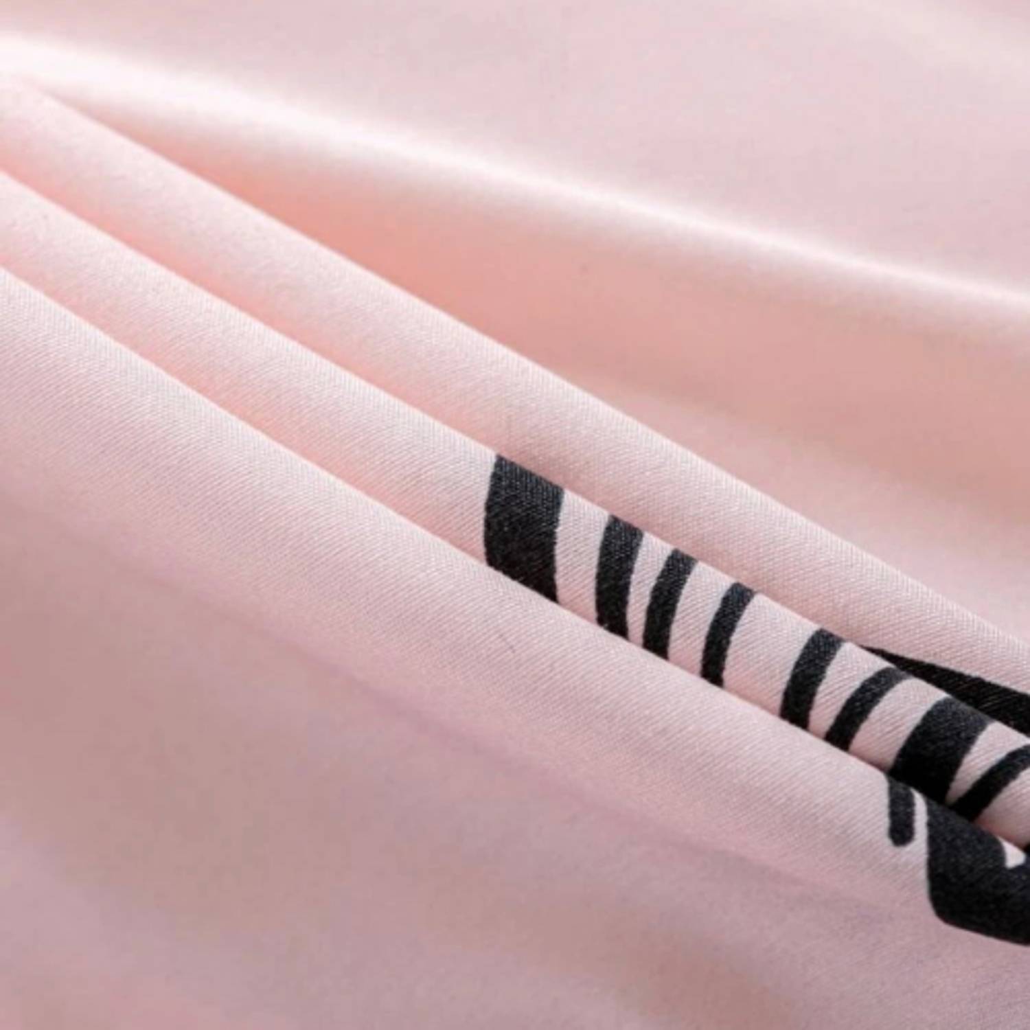 Luna Home Single Size 4 Pieces Bedding Set Without Filler, Pink Color Artistic Hearts Design Luna Home Single Size 4 Pieces Bedding Set Without Filler, Pink Color Artistic Hearts Design