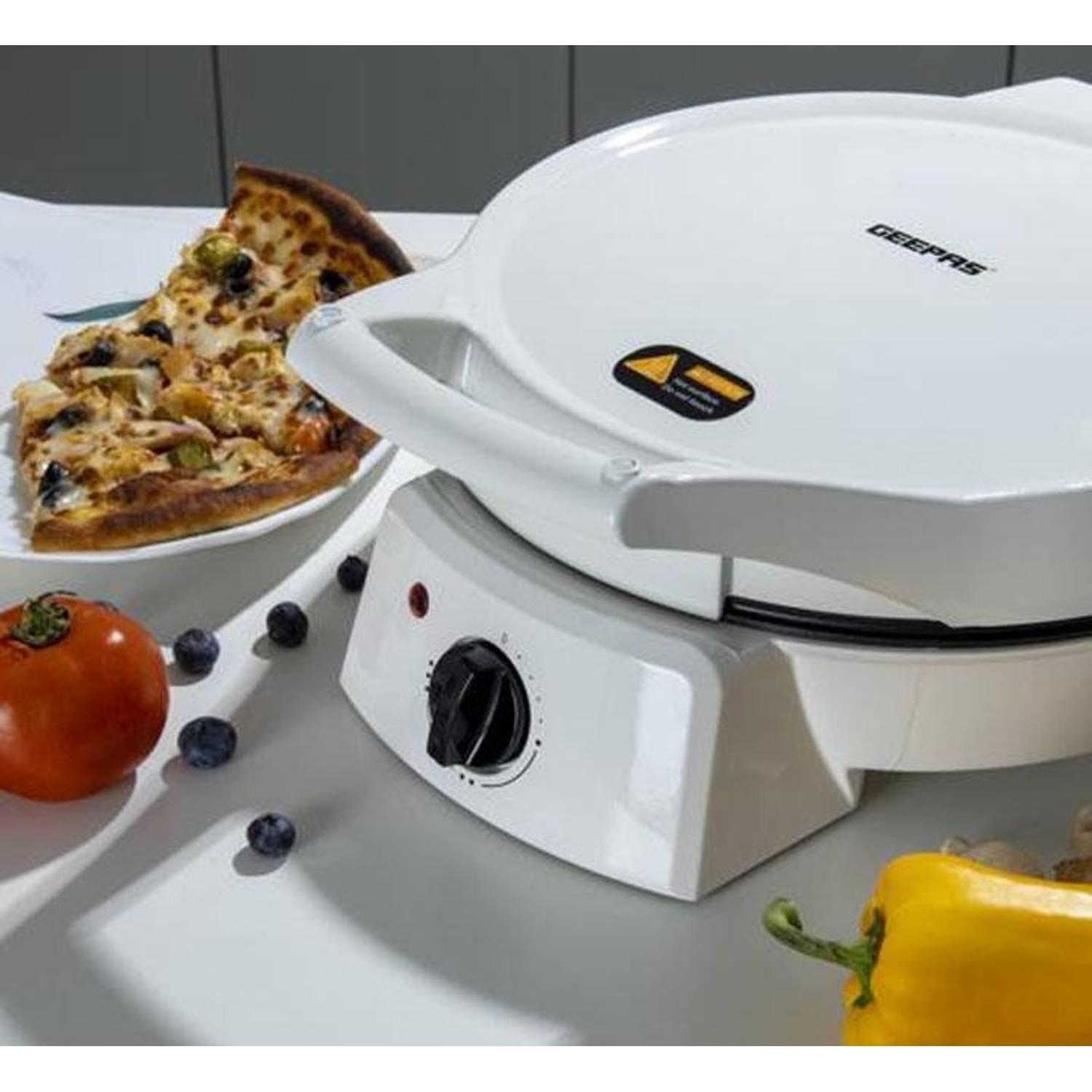 Geepas Non-stick Pizza Maker Geepas Non-stick Pizza Maker