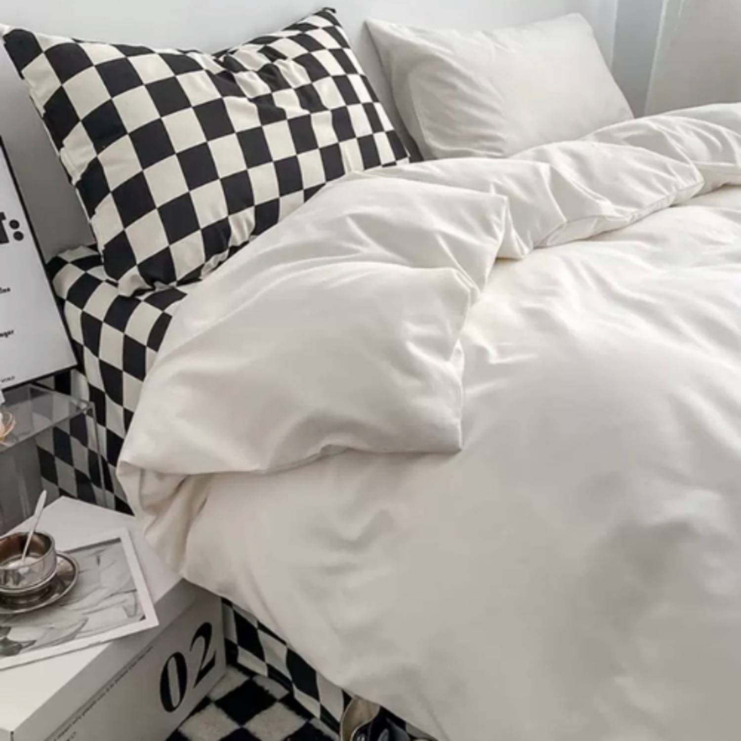 Luna Home King Size 6 Pieces Bedding Set Without Filler, Plain White And Black Checkered Design Luna Home King Size 6 Pieces Bedding Set Without Filler, Plain White And Black Checkered Design