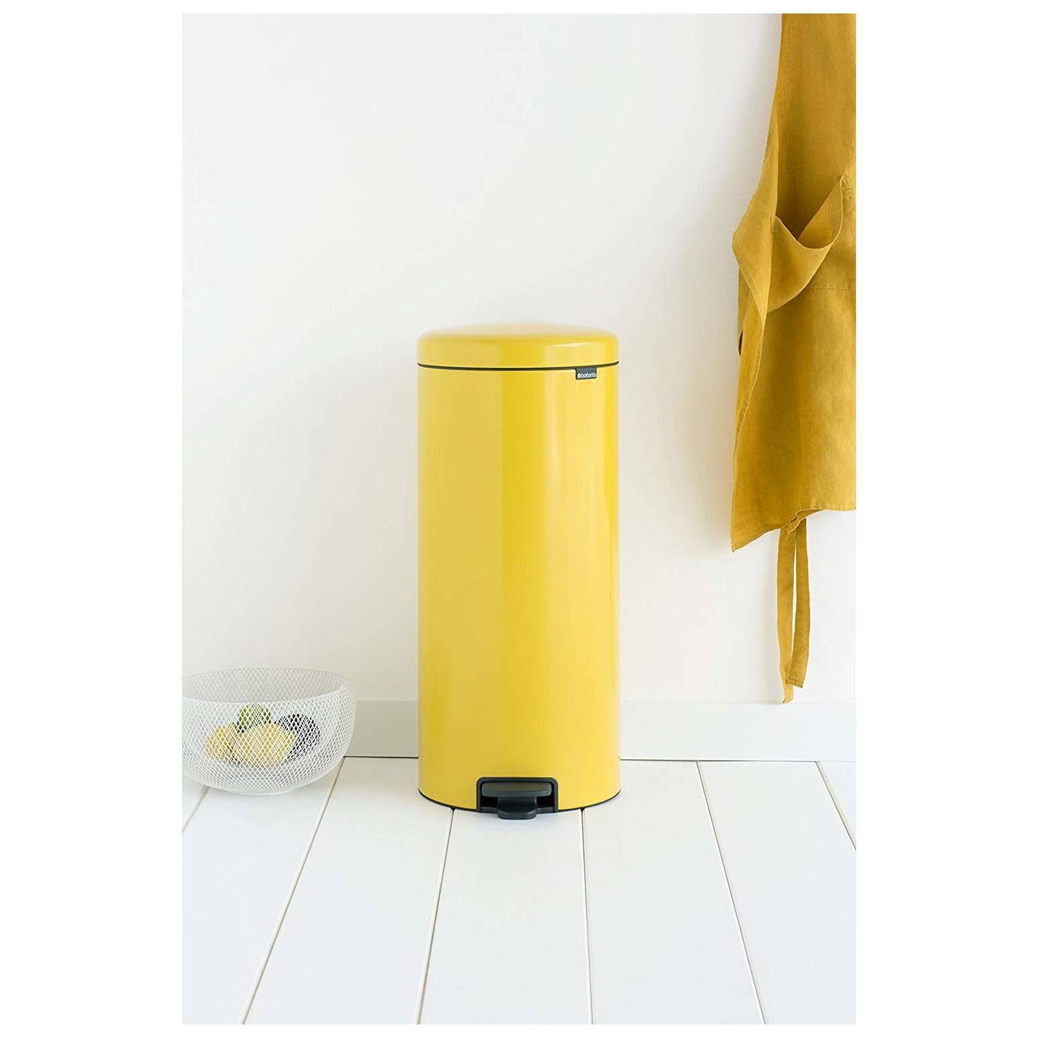 Brabantia 114342 Pedal Bin NewIcon 30Litre Daisy Yellow Brabantia 114342 Pedal Bin NewIcon 30Litre Daisy Yellow