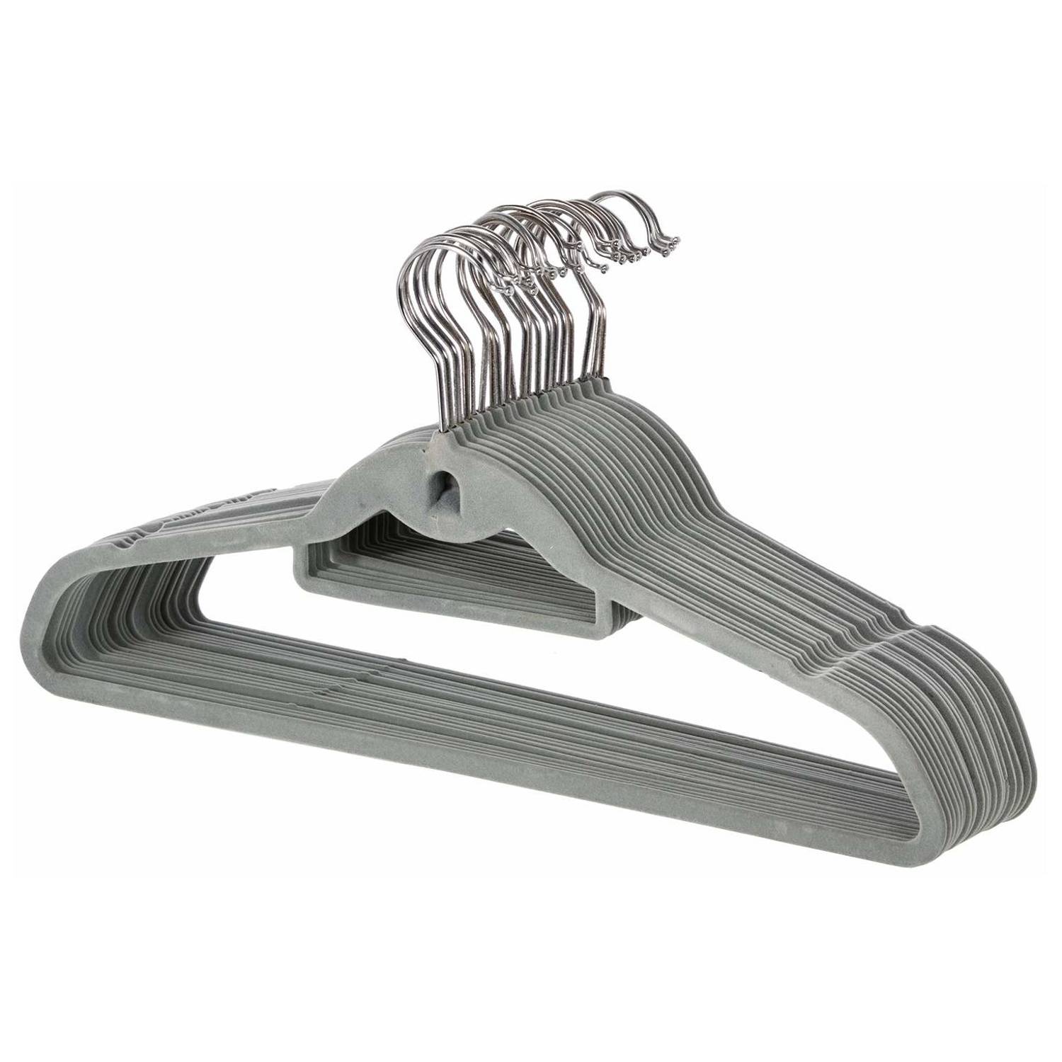 RoyalFord 20pcs Velvet Hangers Set 17.9 x 3 x 9.4 RoyalFord 20pcs Velvet Hangers Set 17.9 x 3 x 9.4