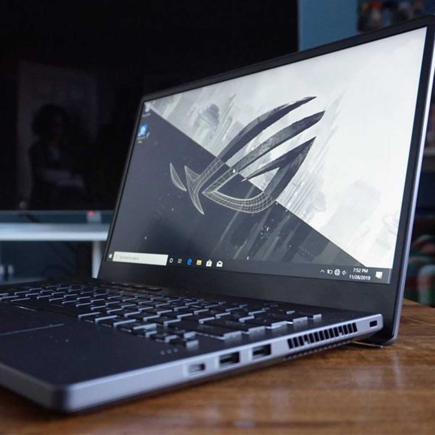 Asus GA401IV-HA246T Gaming Laptop - Ryzen9 3GHz 16GB 1TB 6GB Win10 14inch WQHD Grey Asus GA401IV-HA246T Gaming Laptop - Ryzen9 3GHz 16GB 1TB 6GB Win10 14inch WQHD Grey