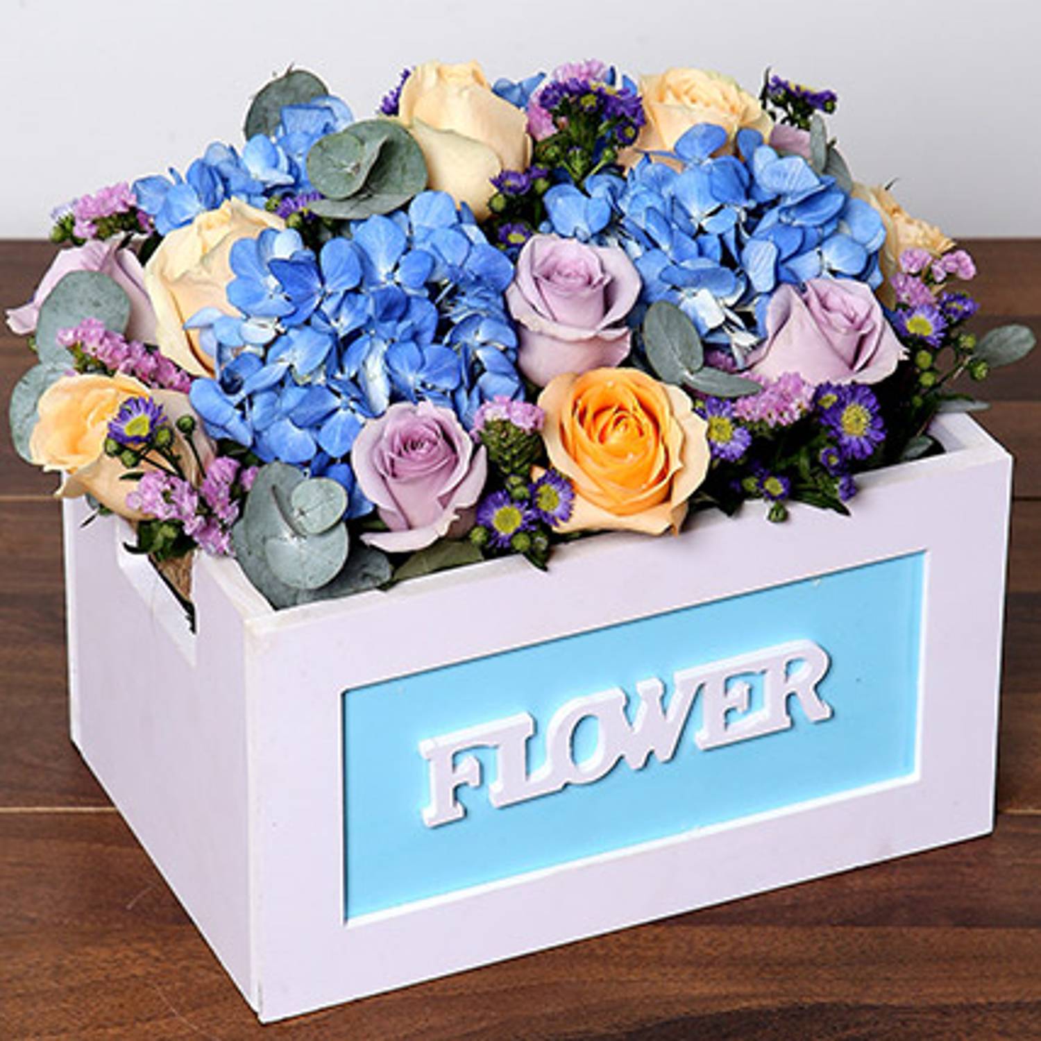 Roses & Hydrangea Arrangement Roses & Hydrangea Arrangement