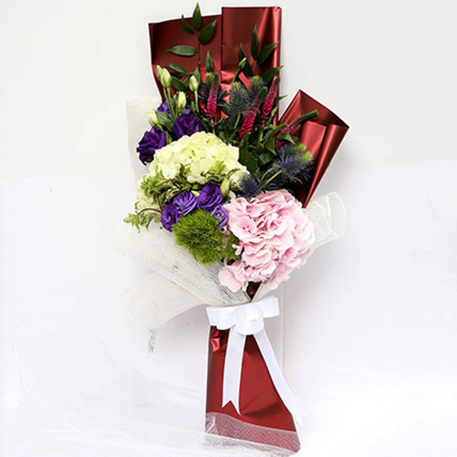 Wondrous Eryngium & Hydrangea Bouquet Wondrous Eryngium & Hydrangea Bouquet