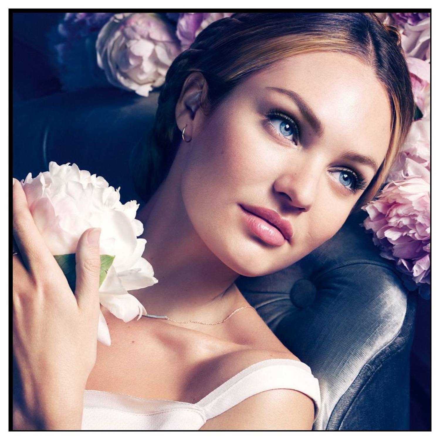 Max Factor Creme Puff Blush Gorgeous Berries - 30 Max Factor Creme Puff Blush Gorgeous Berries - 30