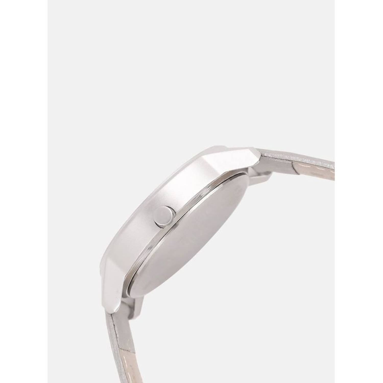 Fastrack 6190SL01 Road Trip Girl's Watch Fastrack 6190SL01 Road Trip Girl's Watch