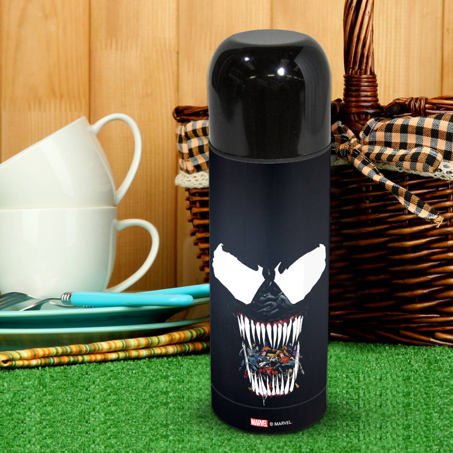 Marvel Venom Silhouette Thermos Flask by Wackylicious Marvel Venom Silhouette Thermos Flask by Wackylicious