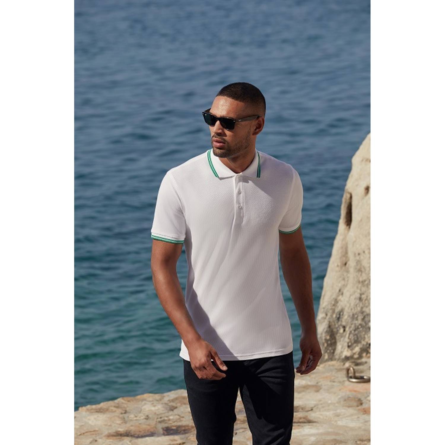 Fruit Of The Loom Premium Tipped Polo Black/White Large Fruit Of The Loom Premium Tipped Polo Black/White Large