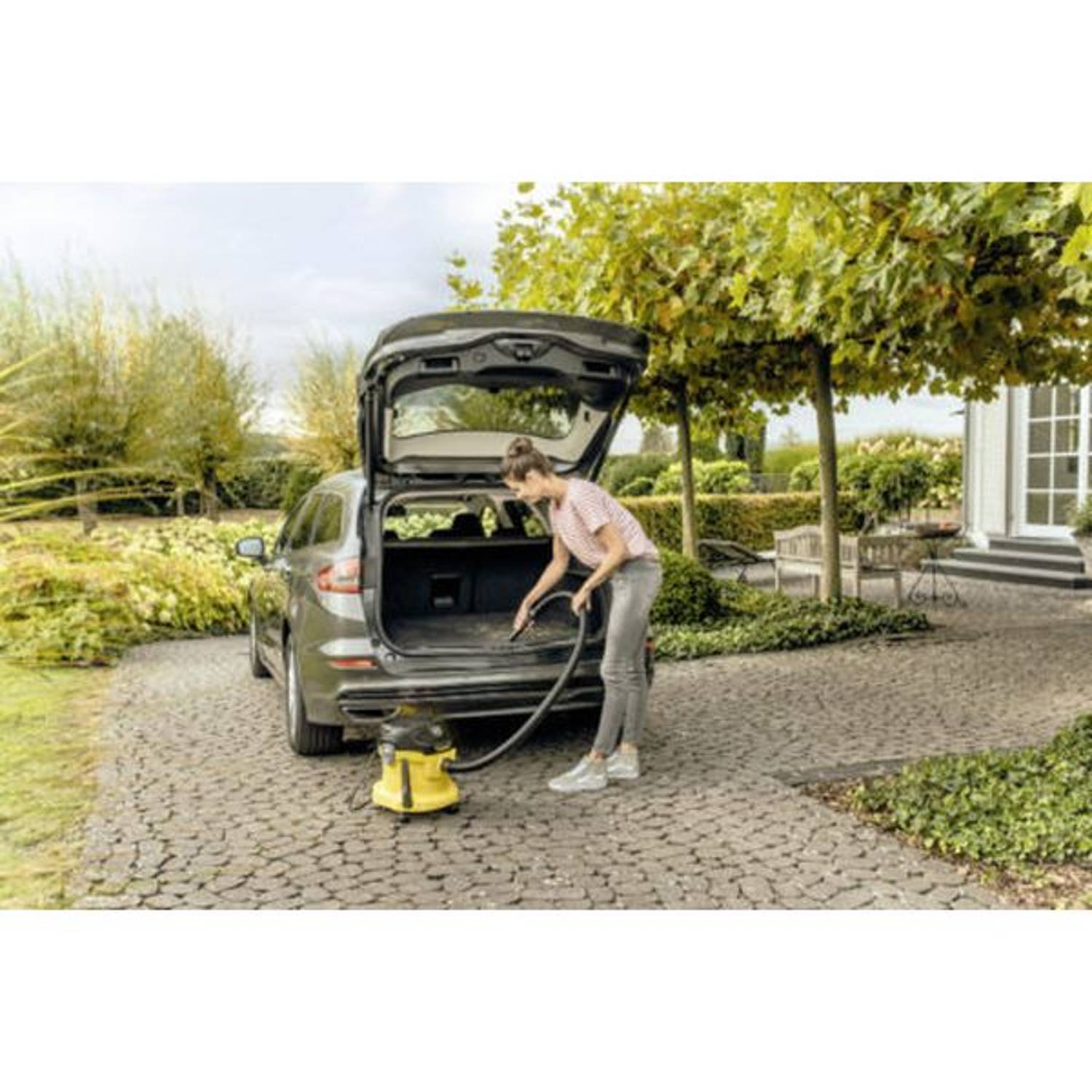 Karcher Wet & Dry Vacuum Cleaner Multicolor KWD1WV-12/2/18 Karcher Wet & Dry Vacuum Cleaner Multicolor KWD1WV-12/2/18