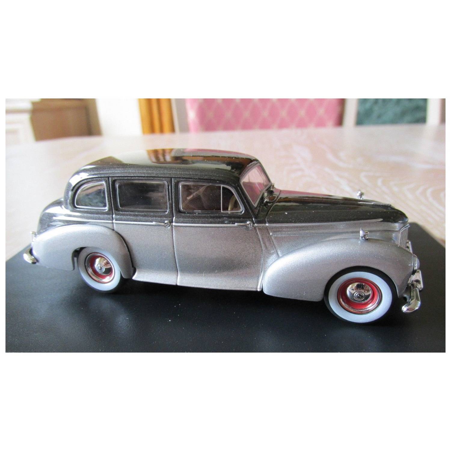 Oxford HPL002 Black Pearl/Shell Grey Humber Pullman Limousine Oxford HPL002 Black Pearl/Shell Grey Humber Pullman Limousine