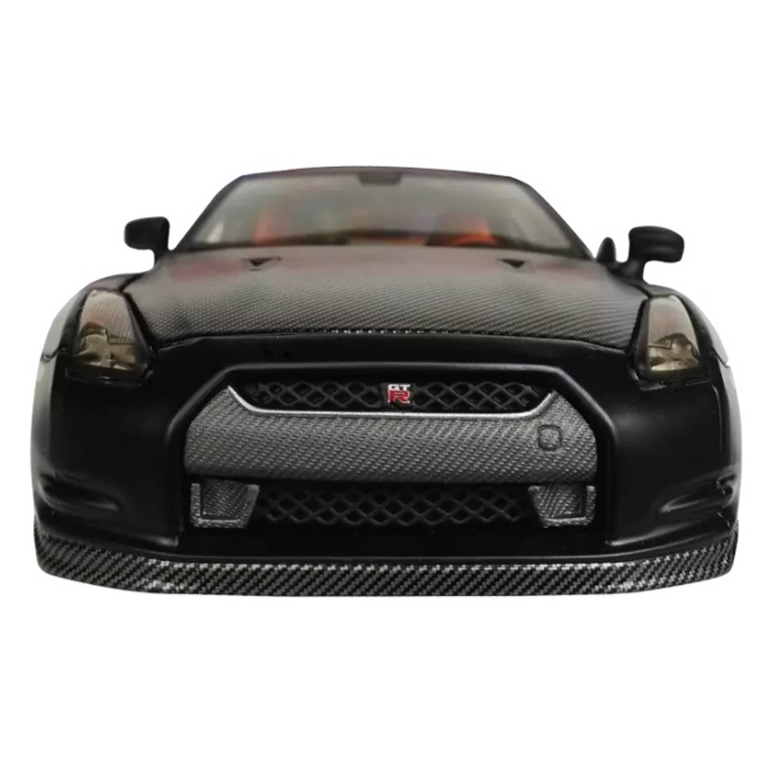 Maisto 31339 Diecast Nissan GTR 1:24 - Color May Vary Maisto 31339 Diecast Nissan GTR 1:24 - Color May Vary
