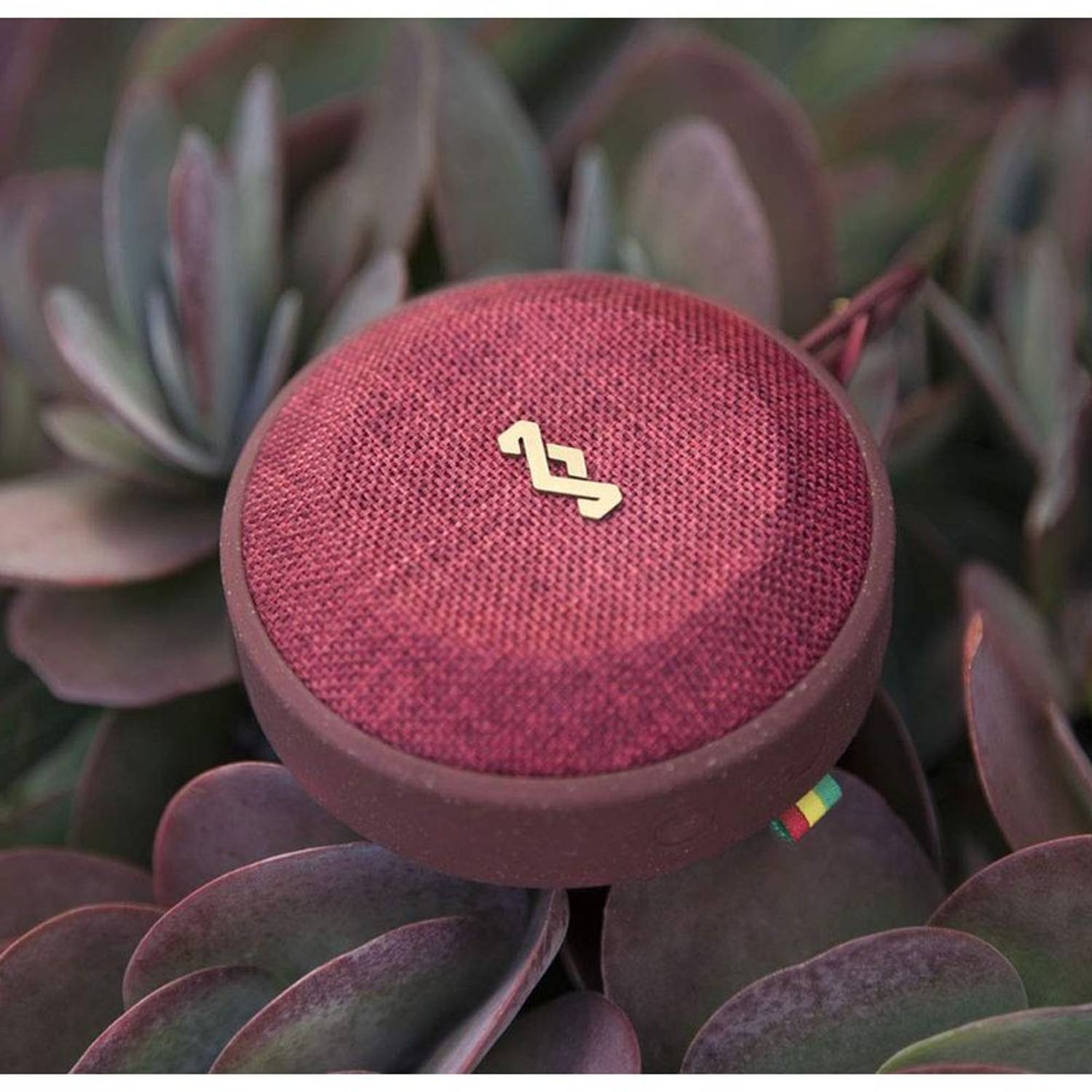 Marley Bluetooth No Bounds Portable Waterproof Speaker Red Marley Bluetooth No Bounds Portable Waterproof Speaker Red