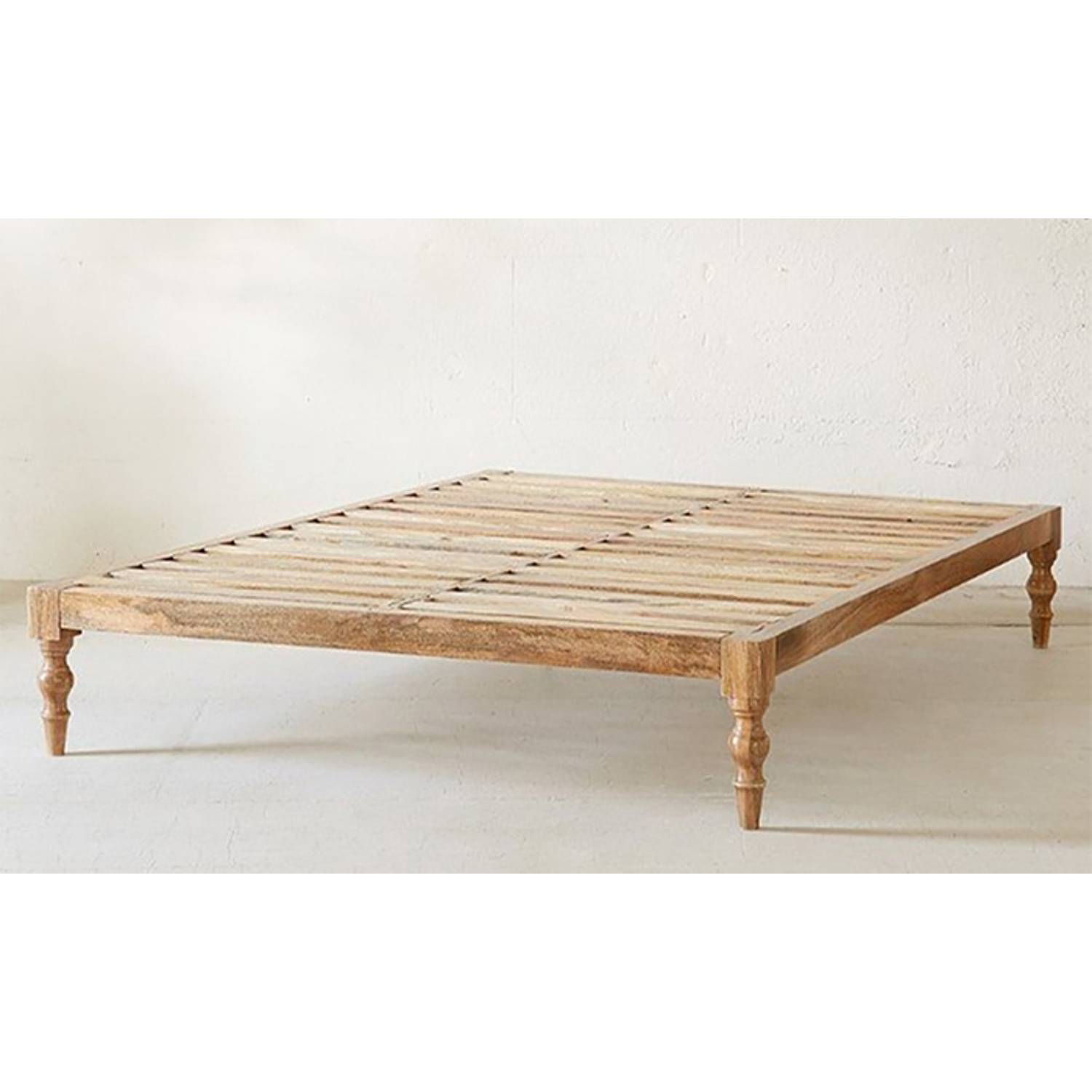 Classic Solid Wood Bed King Bed with Mattress Natural Biege Classic Solid Wood Bed King Bed with Mattress Natural Biege
