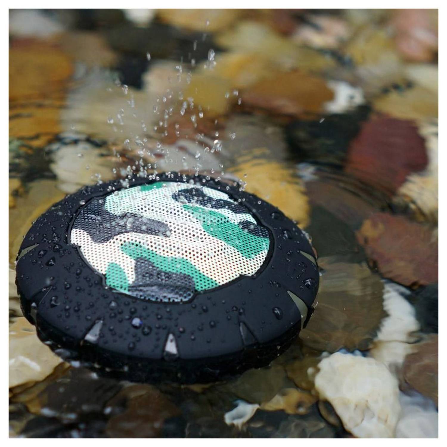 Soul Storm SS80CG-W Weatherproof Wireless Speaker with Bluetooth Camo Green Soul Storm SS80CG-W Weatherproof Wireless Speaker with Bluetooth Camo Green