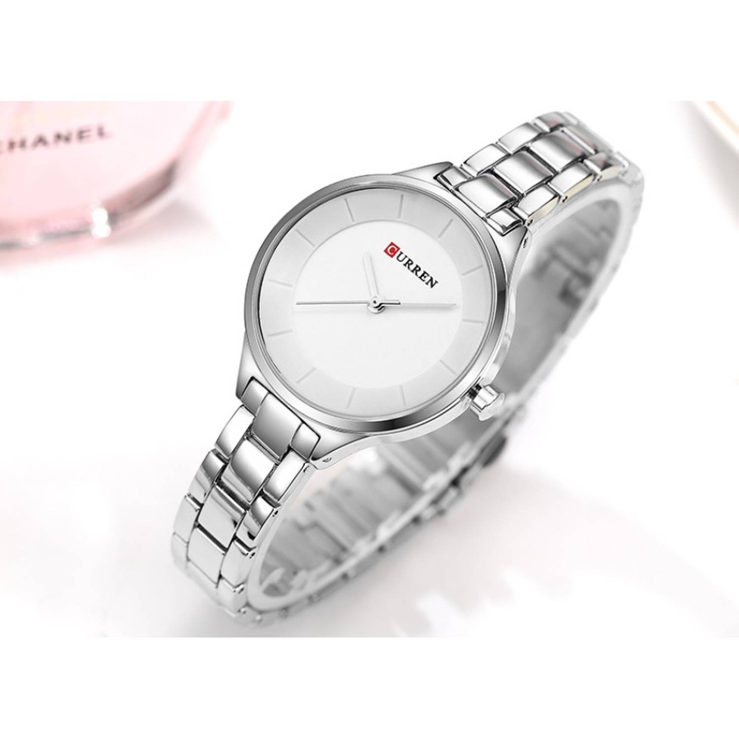 CRN9015-SLVR/WHT-Sophistication with effortless glamour CRN9015-SLVR/WHT-Sophistication with effortless glamour