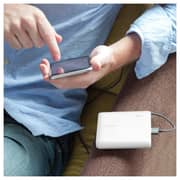 أنكير شاحن متنقل أبيض أنكير شاحن متنقل أبيض