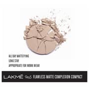 Lakme 9-5 Flawless Matte Compact Powder Almond Lakme 9-5 Flawless Matte Compact Powder Almond