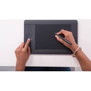 Wacom PTH451ENES Intuos Pro Small Graphic Tablet Wacom PTH451ENES Intuos Pro Small Graphic Tablet