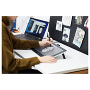 Wacom One Creative Pen Display 13.3 Full HD Wacom One Creative Pen Display 13.3 Full HD