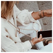 Lookabe Necklace Clear Case & Cord iPhone 11 Nude Lookabe Necklace Clear Case & Cord iPhone 11 Nude
