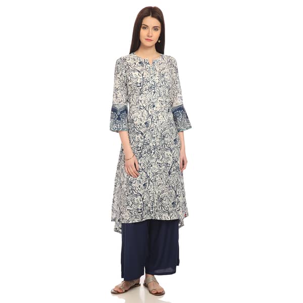 طقم ملابس نسائي بيبا