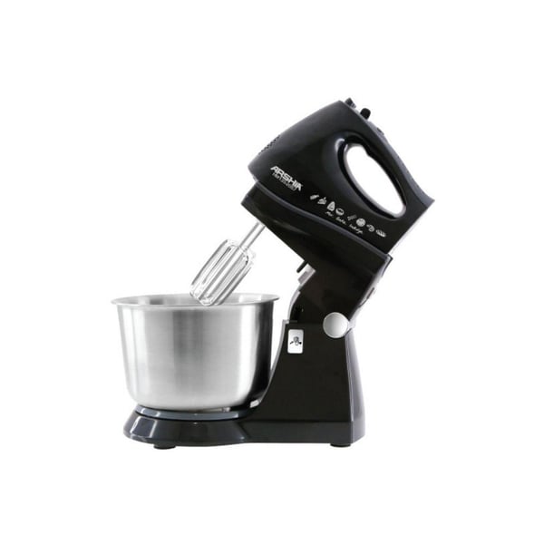 Hand deals mixer bowl