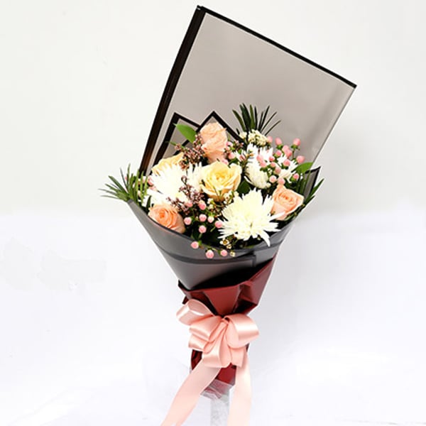 Symphonious Roses & Delistar Mixed Bouquet Symphonious Roses & Delistar Mixed Bouquet