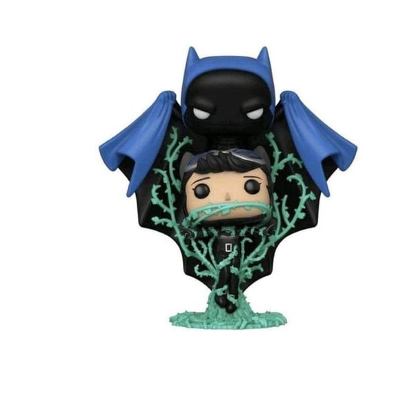 Comic Moment: DC-Batman and Catwoman Vines (Exc) Comic Moment: DC-Batman and Catwoman Vines (Exc)