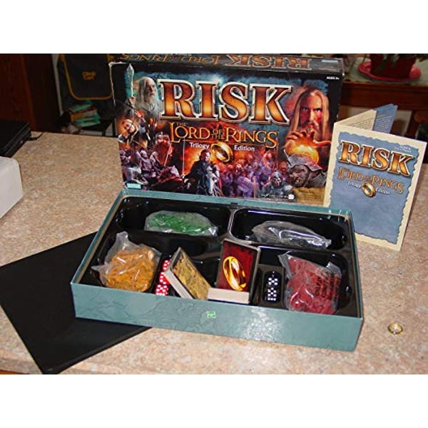 Buy Parker Brothers Risk Lord Of The Rings Trilogy Edition In Dubai Sharjah Abu Dhabi Uae Price Specifications Features Sharaf Dg