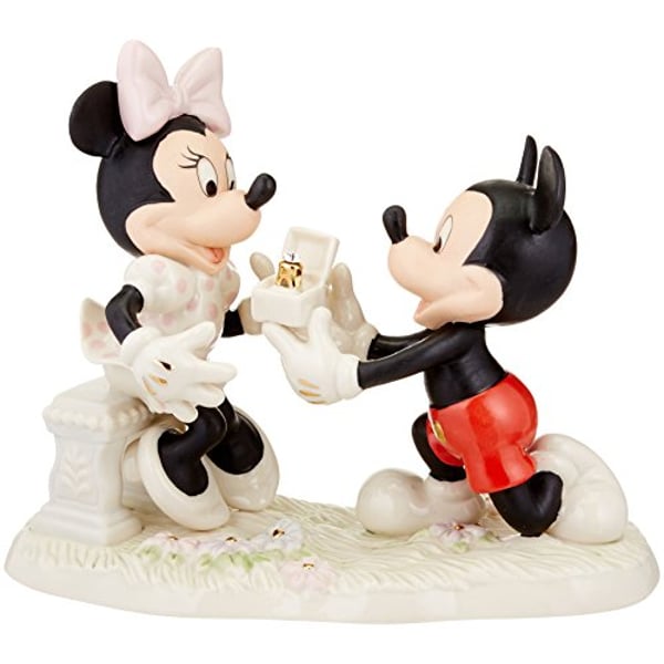 Lenox Minnie's Dream Proposal Figurine - 809971 Lenox Minnie's Dream Proposal Figurine - 809971