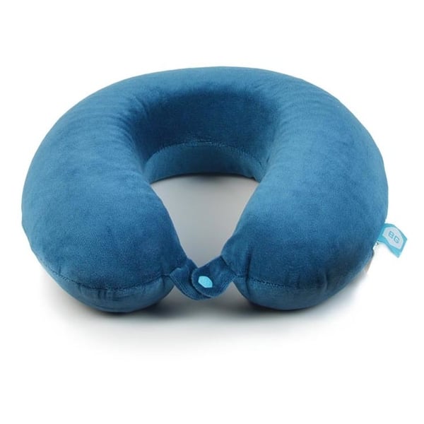 Pillow with store cooling system