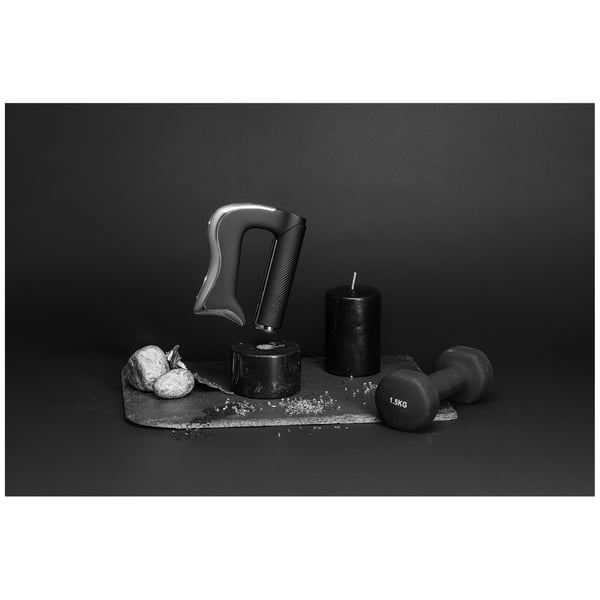 Strig Pro Handheld Personal Muscle Care Massage Tool Chic Black