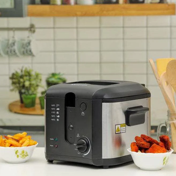 Krypton Quick Heating Deep Fryer KNDF6347 1600W Krypton Quick Heating Deep Fryer KNDF6347 1600W